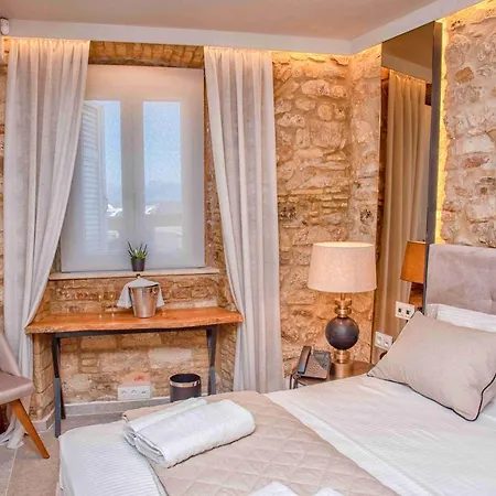 Sopra Mura Luxury Town House